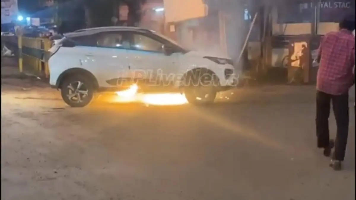 Tata Nexon EV catches fire at Vasai near Mumbai The Hindu BusinessLine